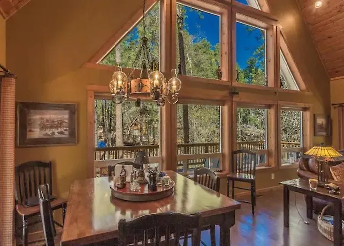Chalet 5 Aspens, Your Exclusive High Country Escape Prescott